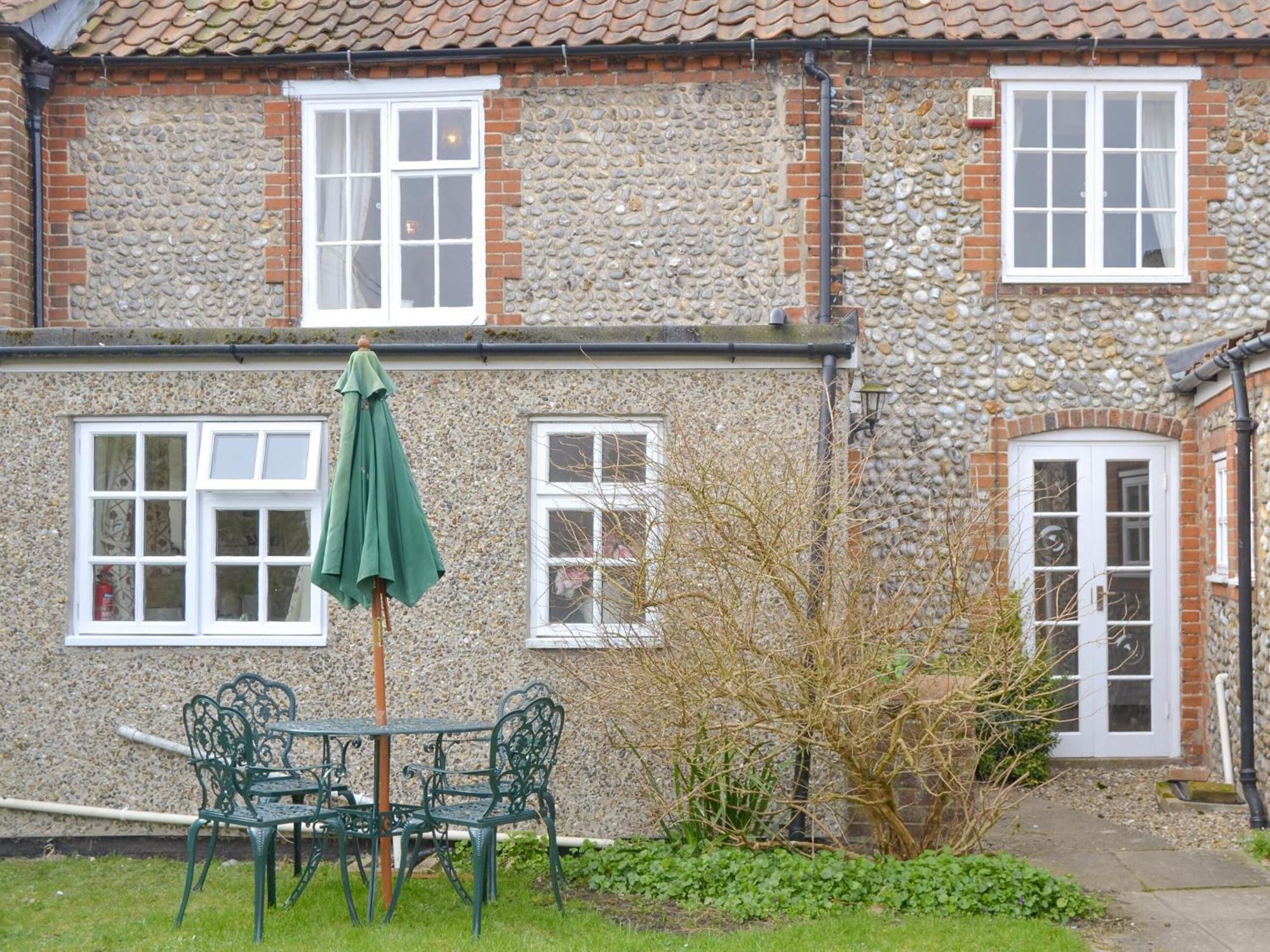 Hollyhock Cottage -Uk33553 Блейкни Экстерьер фото